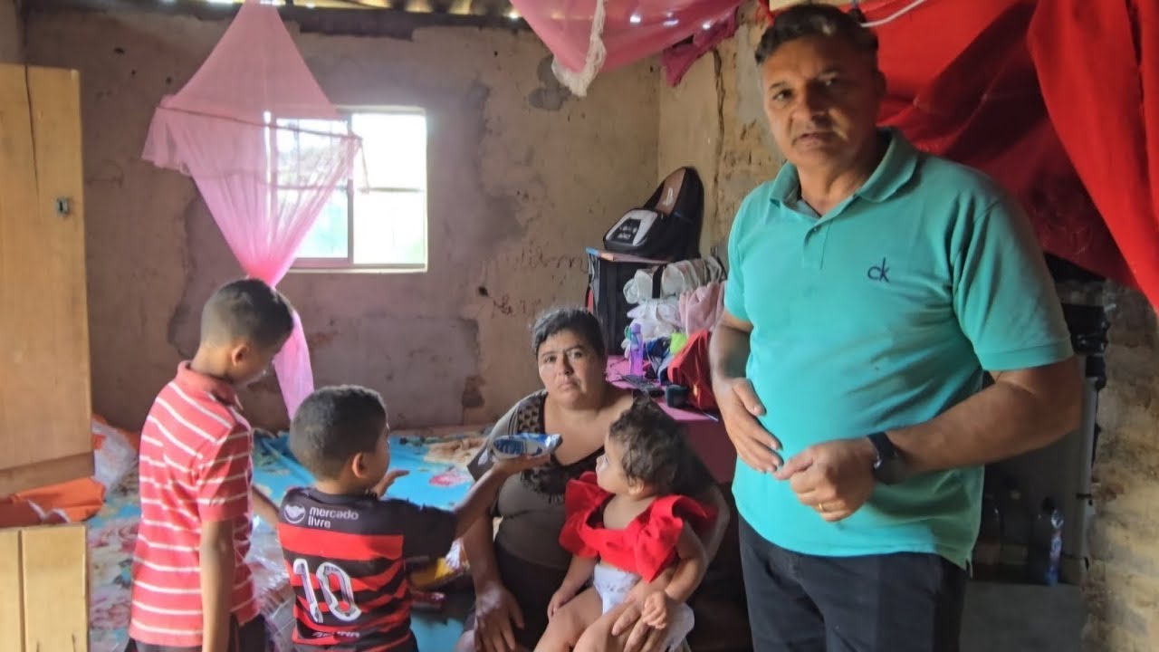 VEJA O QUE LEVAMOS PARA CASA DE DONA EDILMA MÃE  DE 4 FILHOS EM SITIO AREIAS GADO BRAVO PARAIBA !