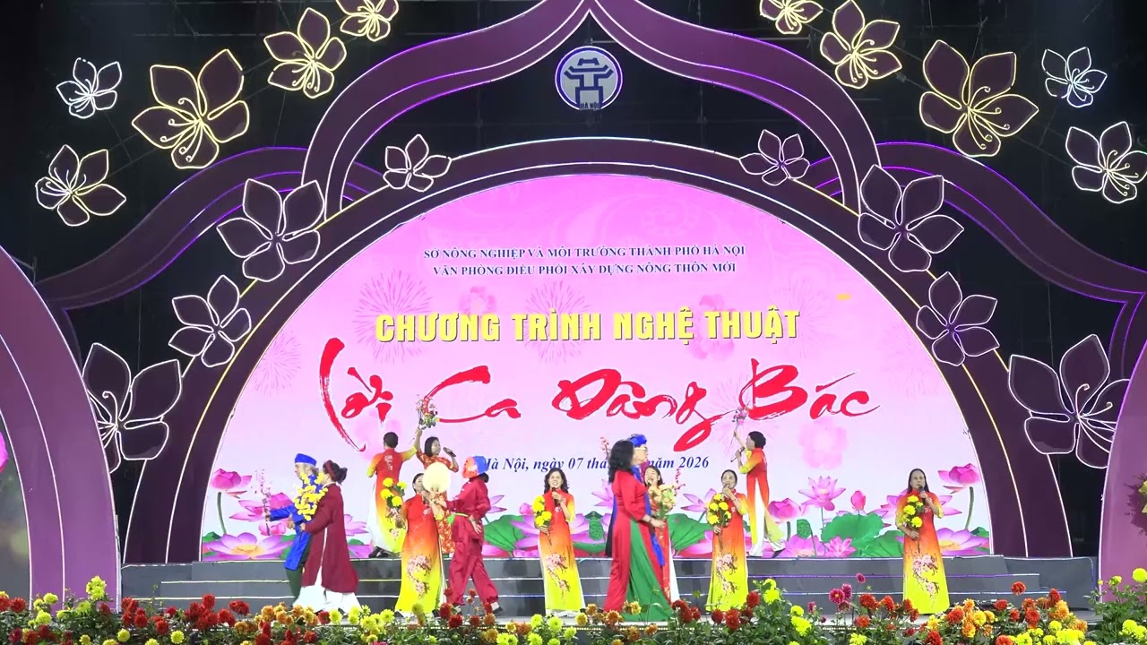 Mùa xuân ơi, Âm nhạc và đạo diễn NS Thái Phong, CLB Mùa Thu Hà Nội trình diễn 