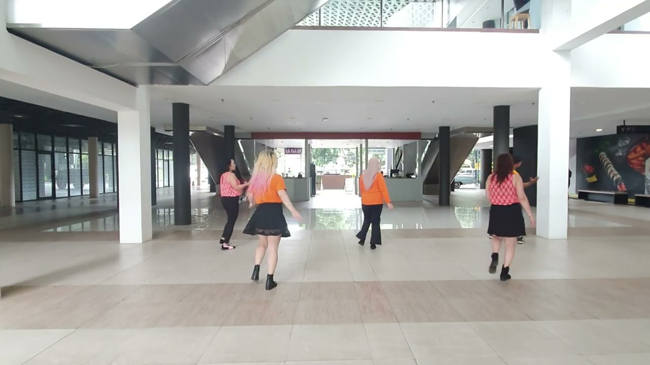 NEW CIKINI GONDANGDIA 26, Line Dance Choreo: Djufri Djafar (INA), Demo by Barbie Girl Wandy 