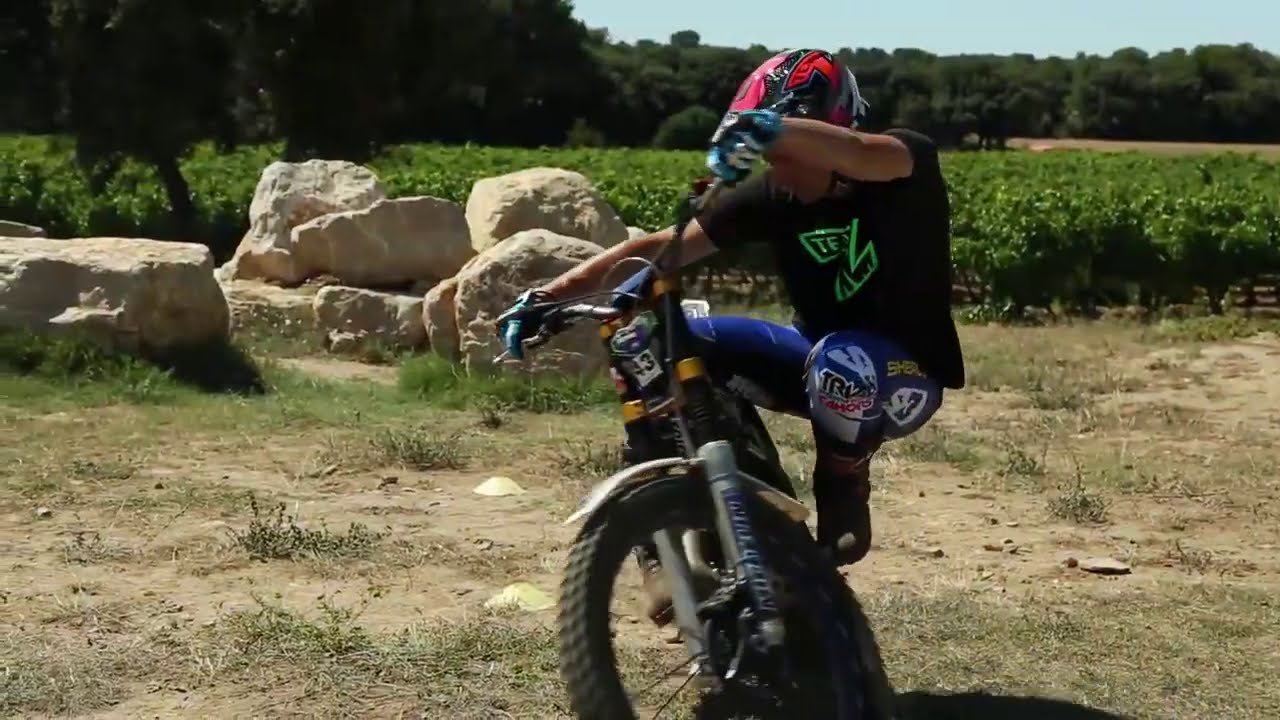 TUTO Apprendre à tourner en Moto Trial