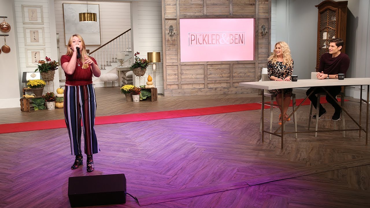 World Champion Beatboxer Kaila Mullady Performs! - Pickler & Ben