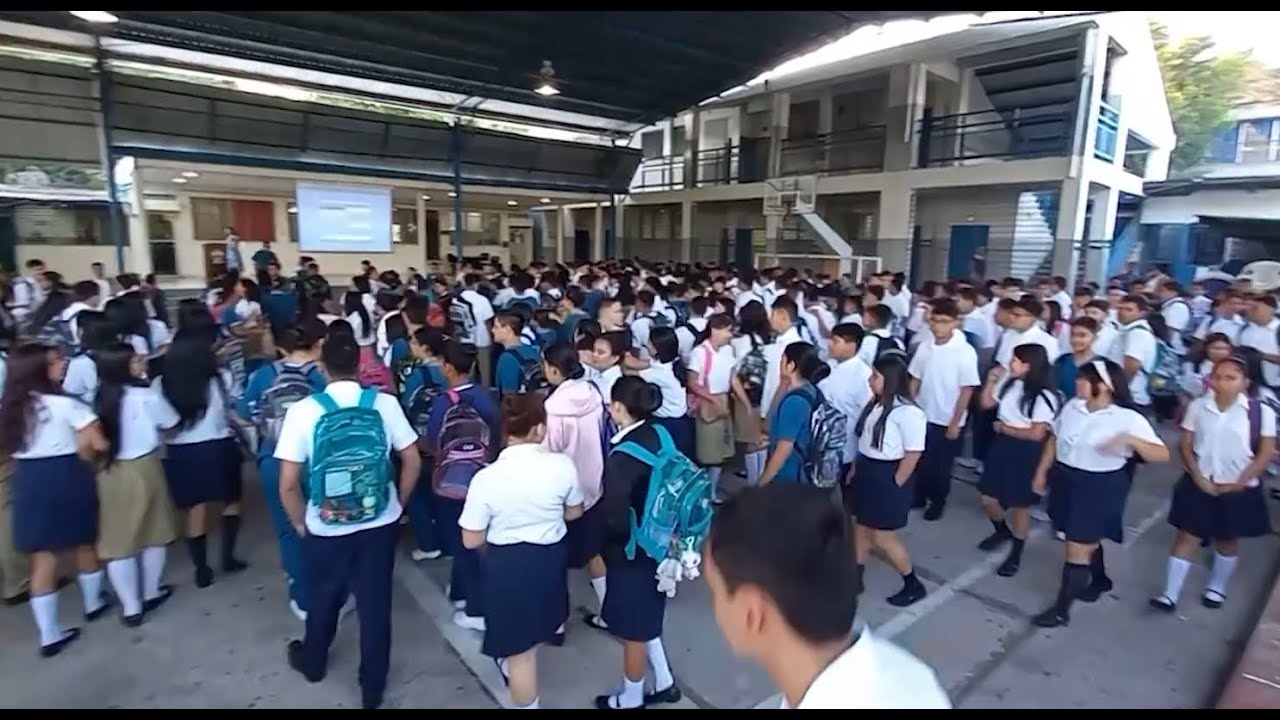 Instituto Nacional de Apopa se prepara para el inicio del año escolar
