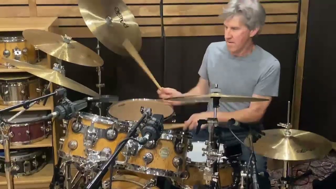 Chad Wackerman solo in 5/4