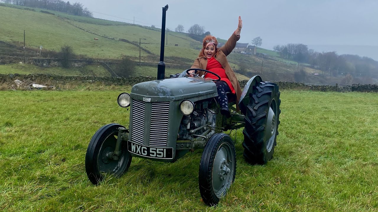 IDRIVEACLASSIC reviews: 50s Ferguson TE20 tractor