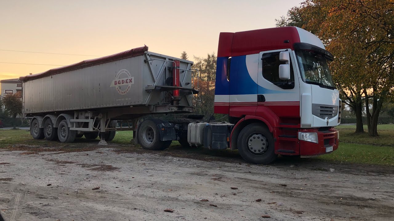 Krótki romans z Paryżanką - Renault Premium