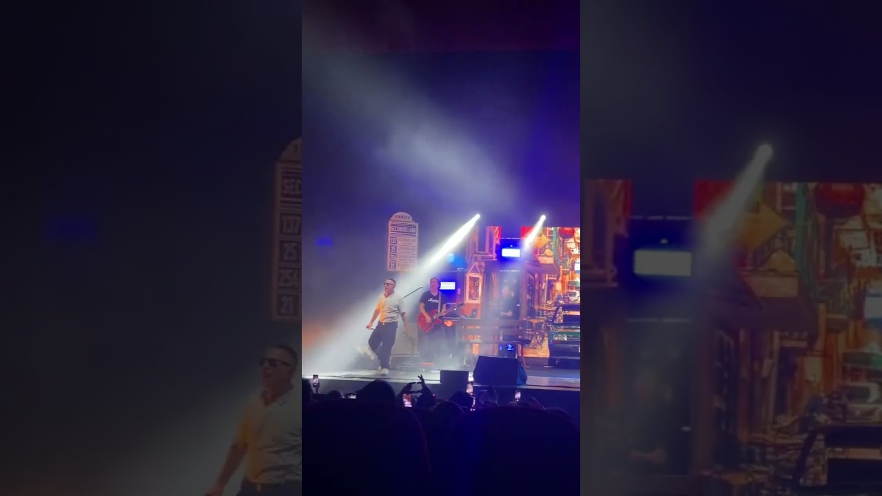 Franco Ricciardi - Te voglio troppo bene feat Andrea Sannino - Je on tour - live Bari 21/02/25