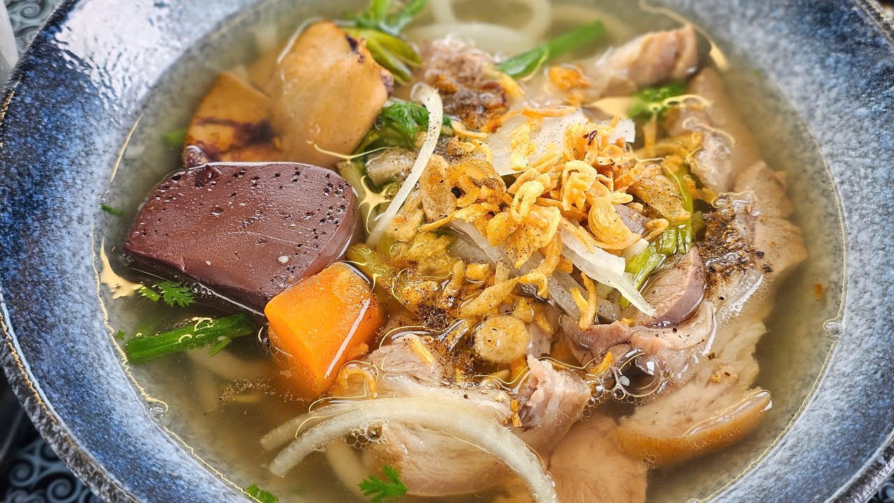 Cách Nấu Bánh Canh Bột Gạo Lọc Giò Heo Ngon Dễ Làm 