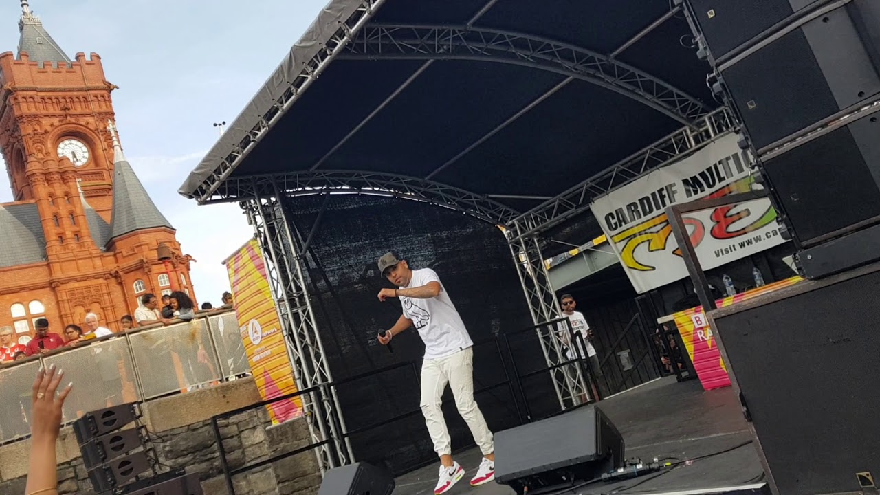 H Dhami performing Mitra Di Jaan live at Cardiff Mela 2019 Cardiff Bay
