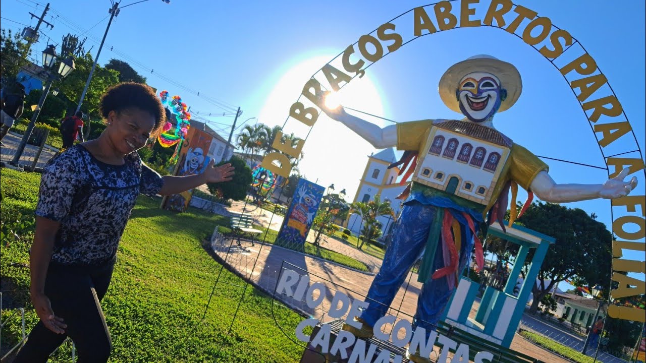 Mostrando os enfeitis de Carnaval da minha cidade!