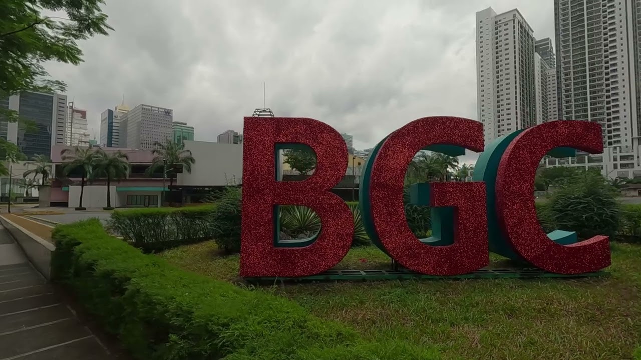 CLOUDY MORNING Walk in BGC | Philippines Walking Tour