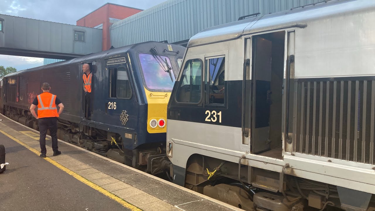 (Irish Rail) Class 201 Locomotive (231) rescuing failed (216) - Lanyon Place
