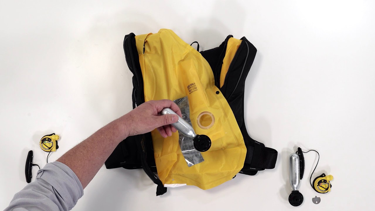 Crewsaver HOW TO -  Rearm an ErgoFit 190 Pro Hammar