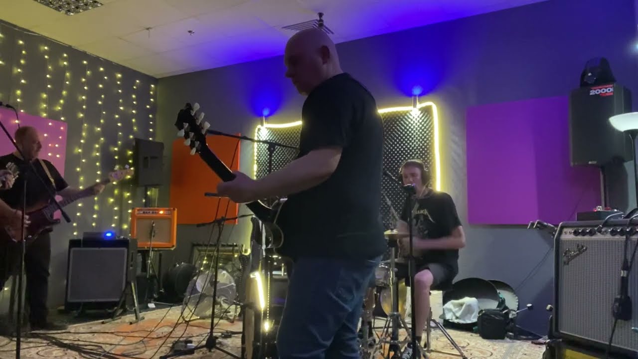 Longshots - live session for The Dave Sweetmore Radio Show -  7/11/24