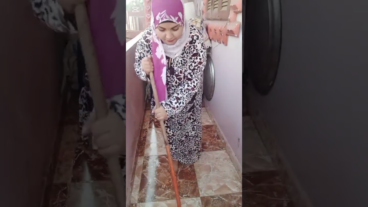 يلا بينا ناخدكم جوله سريعه في البلكونه روتين تنضيف البلكونه 