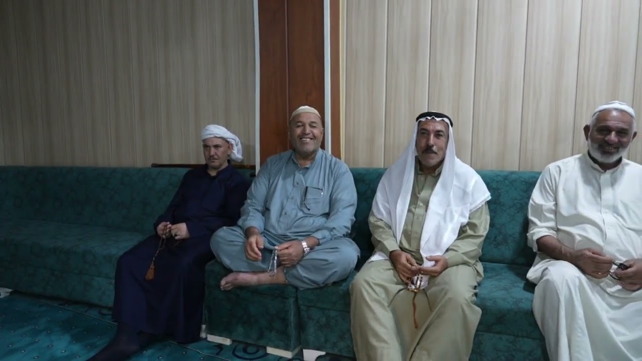 منشدي التكية الشاذلية في احتفالية المولد النبوي في جامع الكيلاني