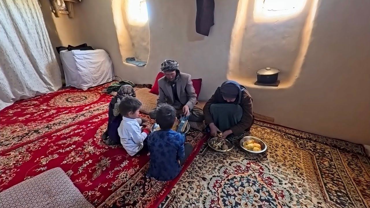 No Electricity, No Water - They Still Live Peacefully For Many Years