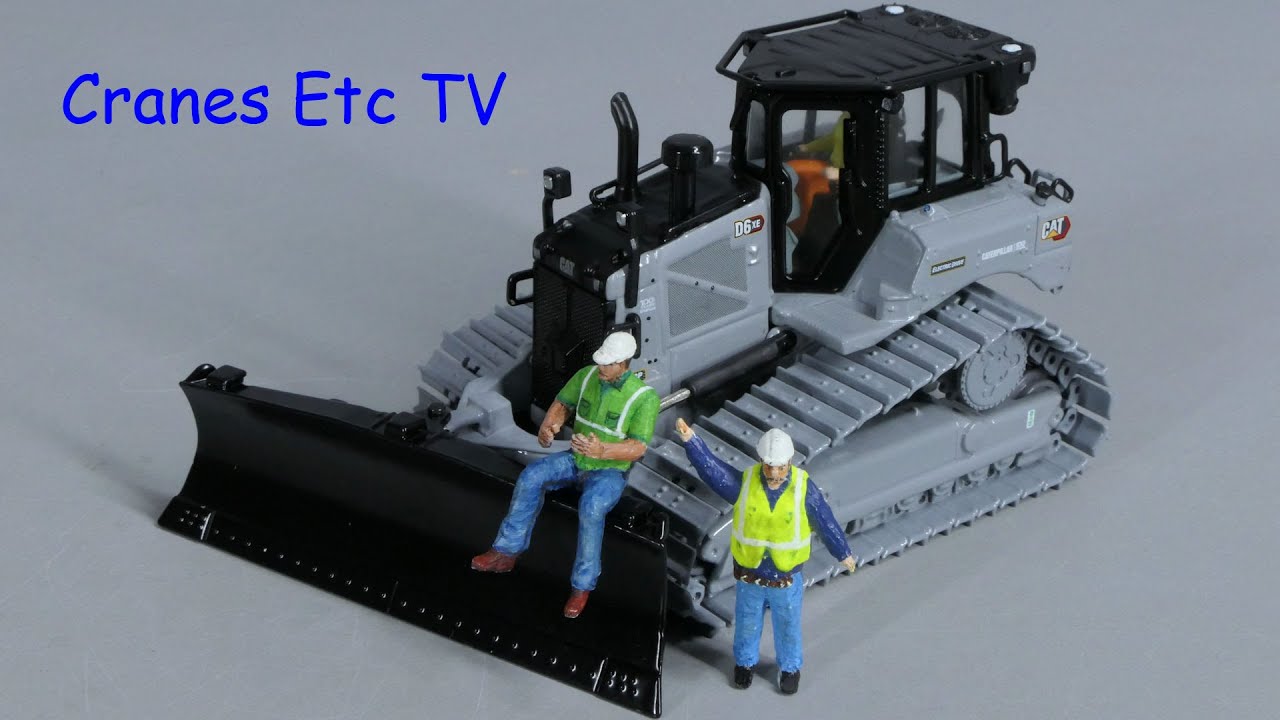 Модель гусеничного трактора Caterpillar D6 XE LGP от Cranes Etc TV, выпущенная компанией Diecast ...