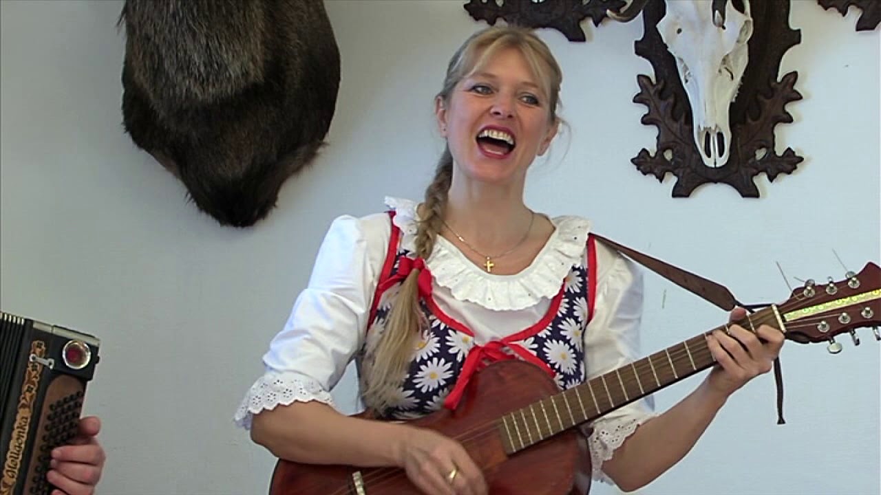 KAPESNÍ KAPELA KAPKA - Bílé konvalinky