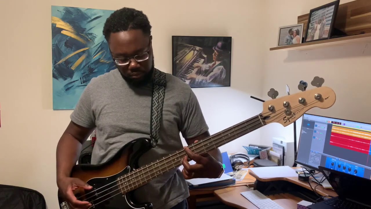 Ravyn Lenae - Sticky [bass cover]