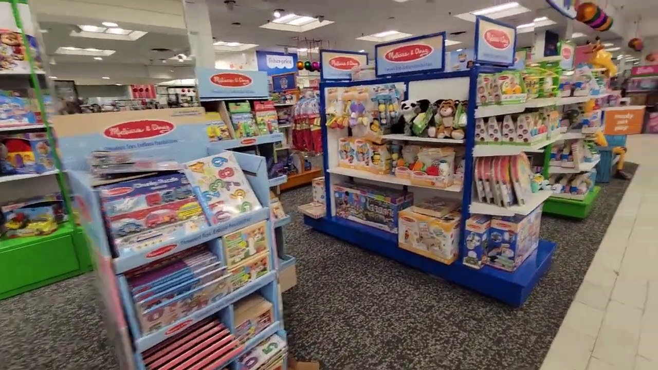 Garden State Plaza Mall Toys R Us In Macy's