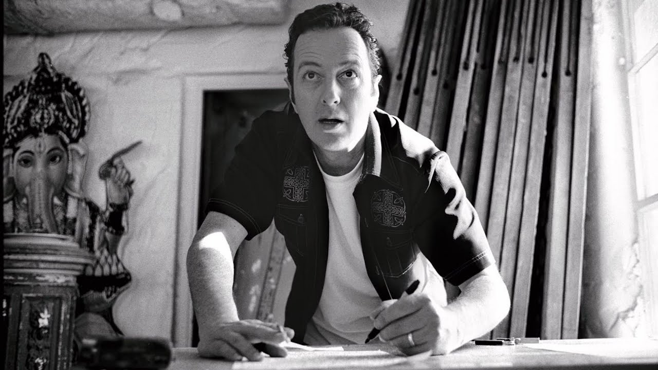 Joe Strummer  -The Story Behind An Iconic Photo  -( Jim Herrington )