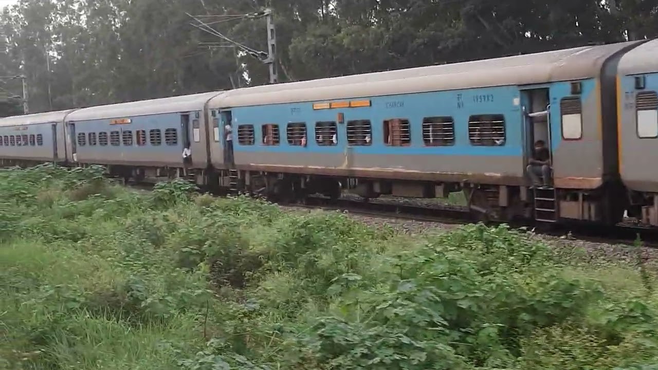 Crossing with Dehradun Jan Shatabdi Express