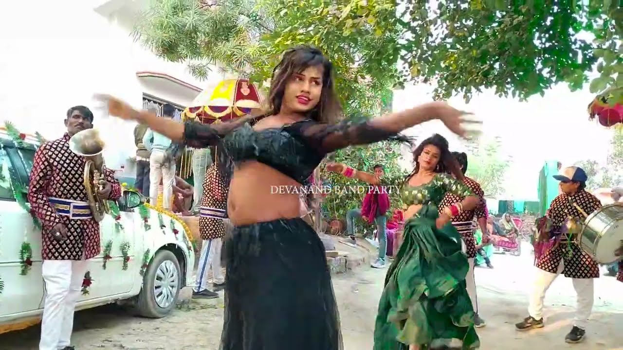 #Video | हम बानी 17 बलमुआ 23 साल के | #Devanand band party | #viral Band Party | Bhojpuri Song