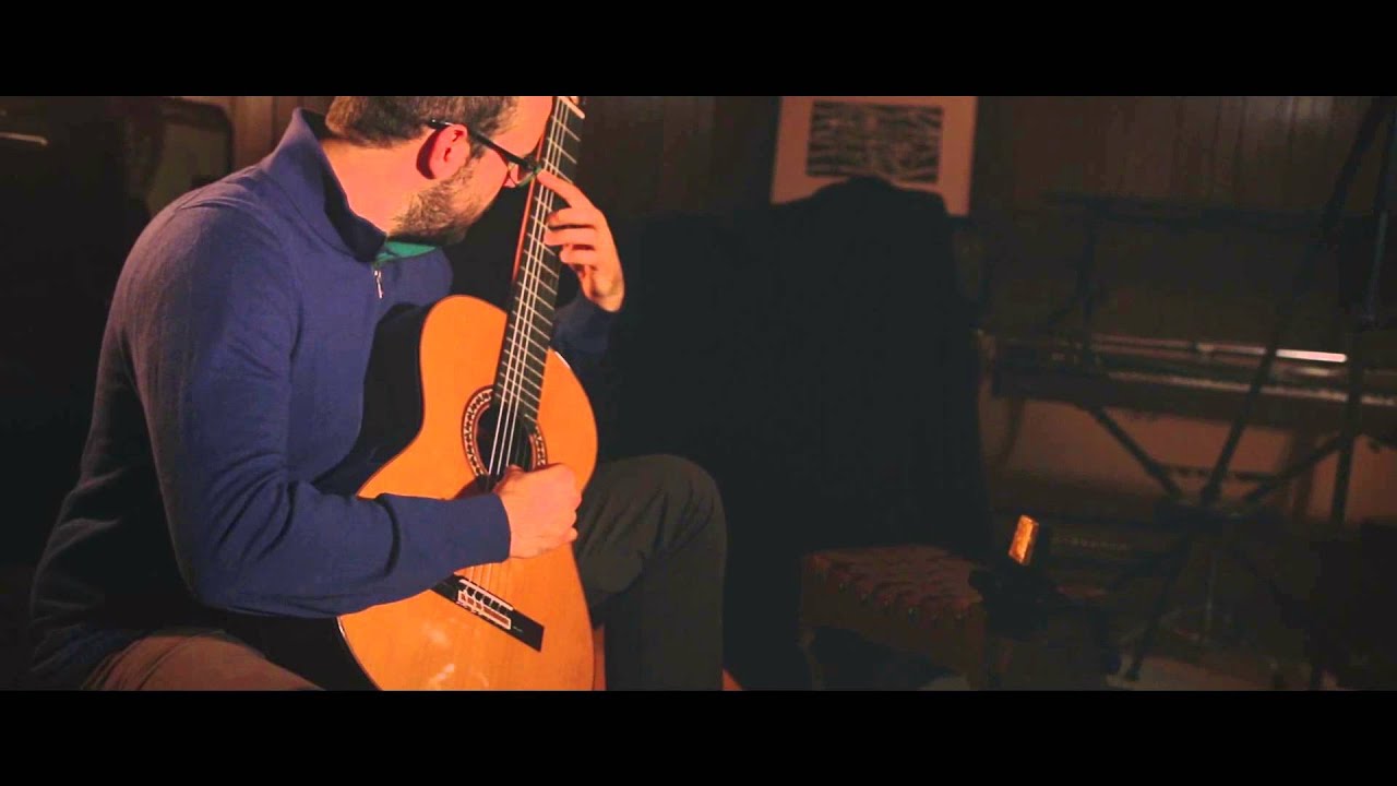 GUITARRA DE ESTUDIO 4NE/STUDIO GUITAR 4NE