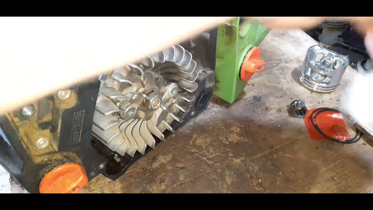 Drujbă PRO-CRAFT K450L Reparată Cum se înlocuiește un cilindrul
