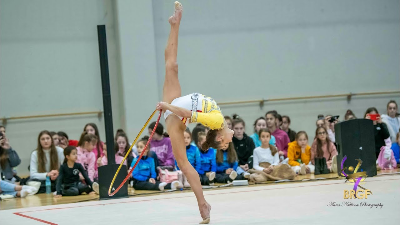 Anastasiya Kaleva (BUL) hoop 2025 - JUNIOR