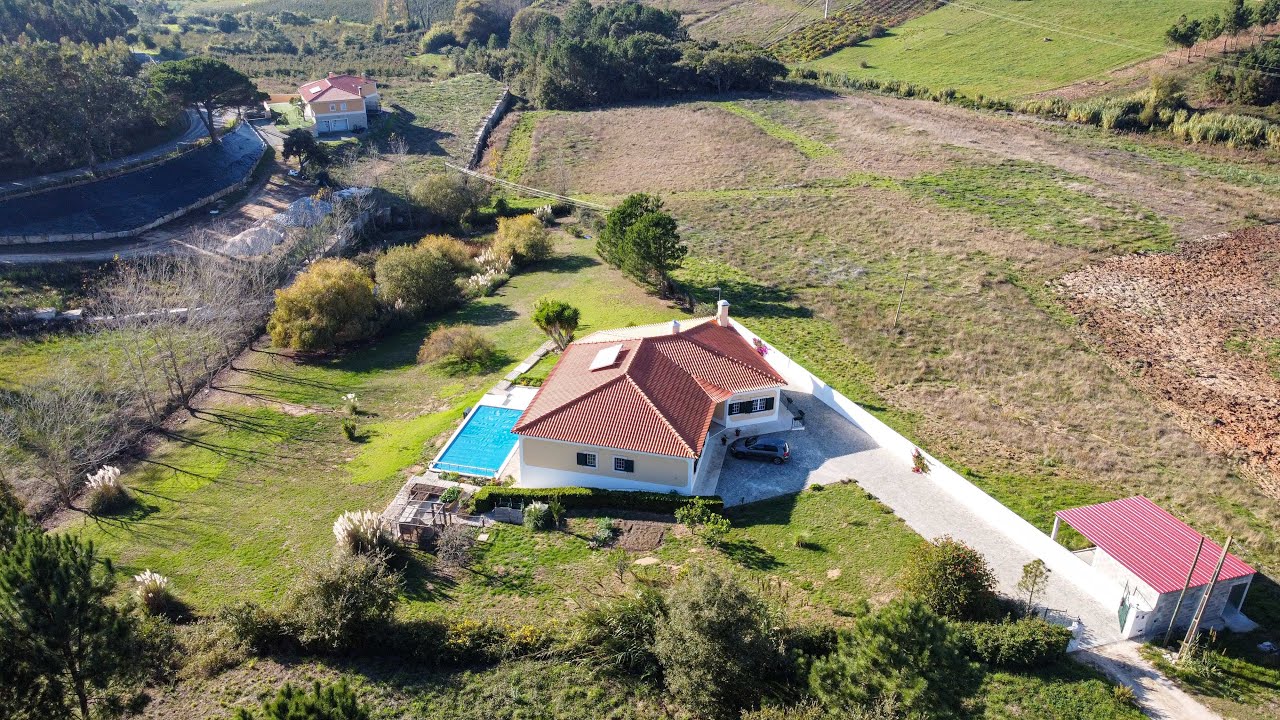 Moradia T4 isolada com Piscina, em Salir de Matos