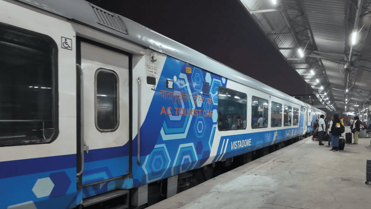 Yeshwanthpur to Kukke Subramanya | Karwar Express in Vistadome Coach | Scenic Ghat Views