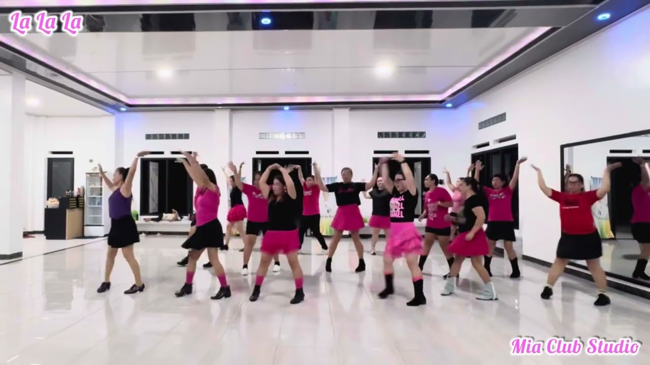 La La La - Line Dance / Choreo : Elia Lelin (INA) March 2025