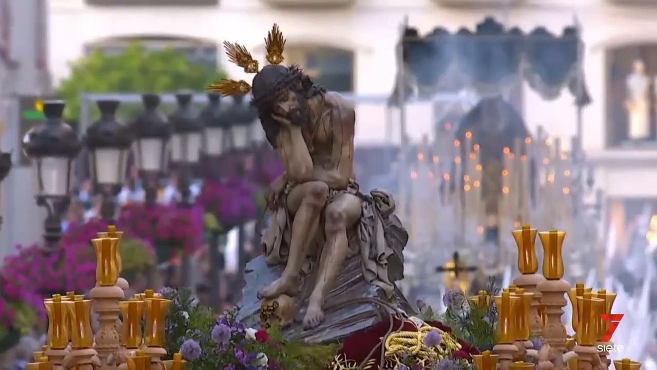 Humildad y Paciencia en Recorrido Oficial. Semana Santa Málaga 2025.