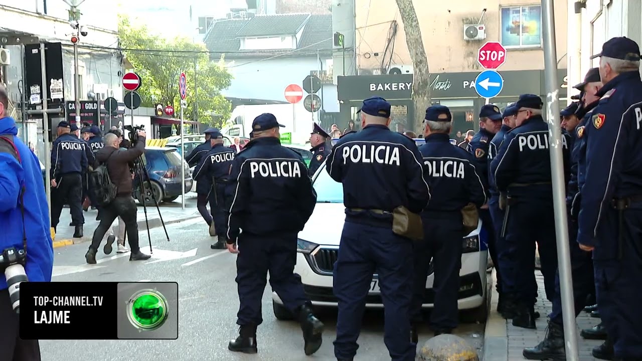 Top Channel/ Vendimi i qeverisë, rriten paga për mësues, policë e ushtarakë