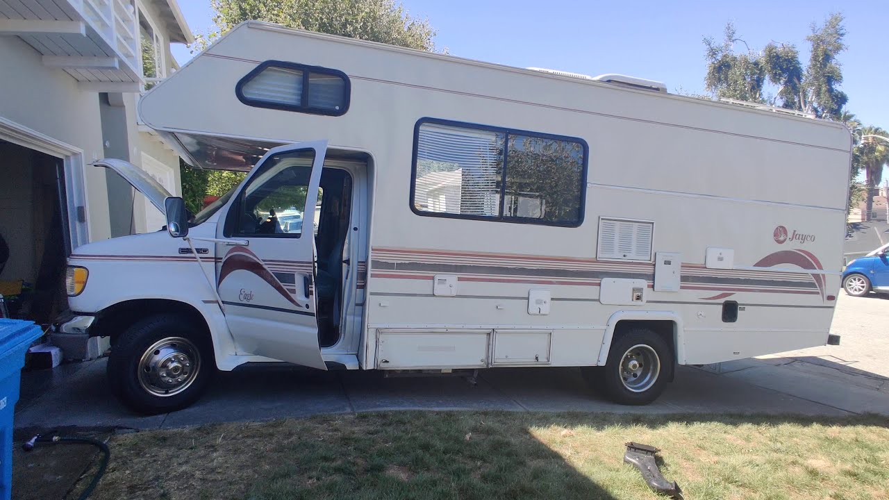 Overview of a 1995 Ford Jayco RV with a Ford 460 that does not start when hot!