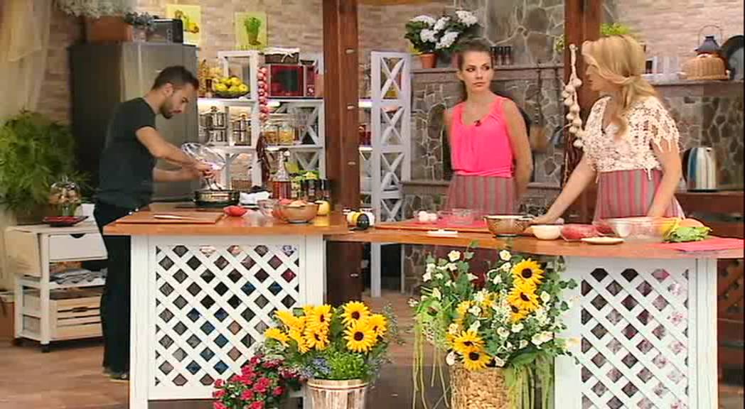 Ольга Сумская с дочерьми - Летняя кухня с Шепелевым - Интер