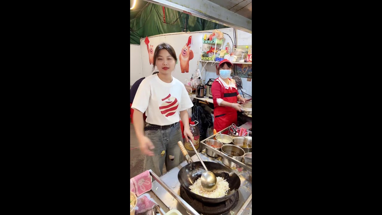 00后摆摊小可爱直播