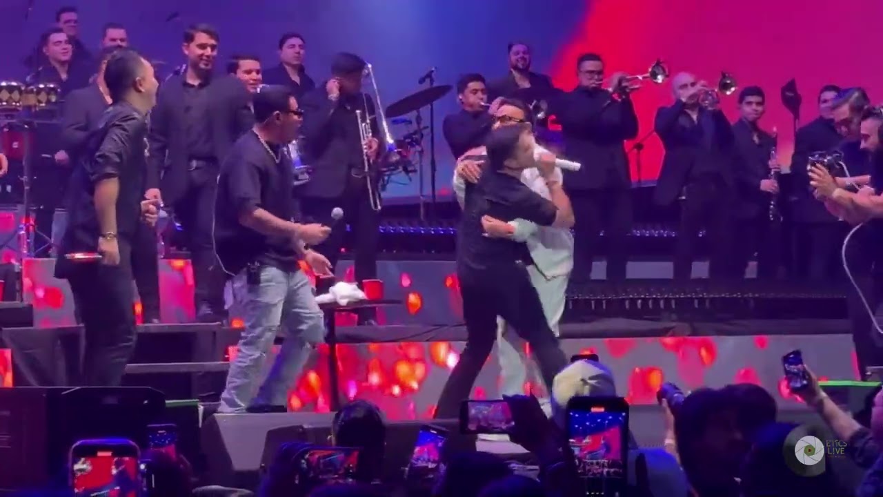 Jorge Medina & Josi Cuen ft. Grupo Firme - El final de nuestra historia | Juntos Tour ( Monterrey )