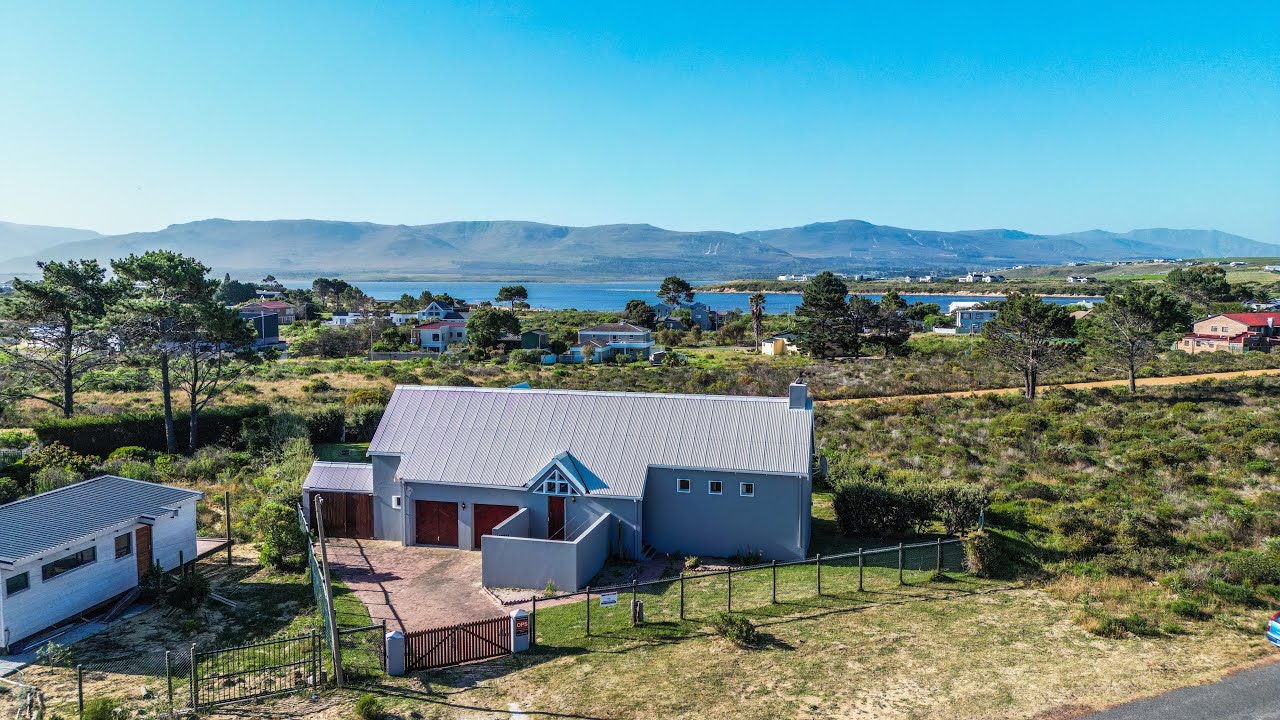 3 Bedroom house for sale in Fisherhaven, Hermanus, South Africa : R3,495,000