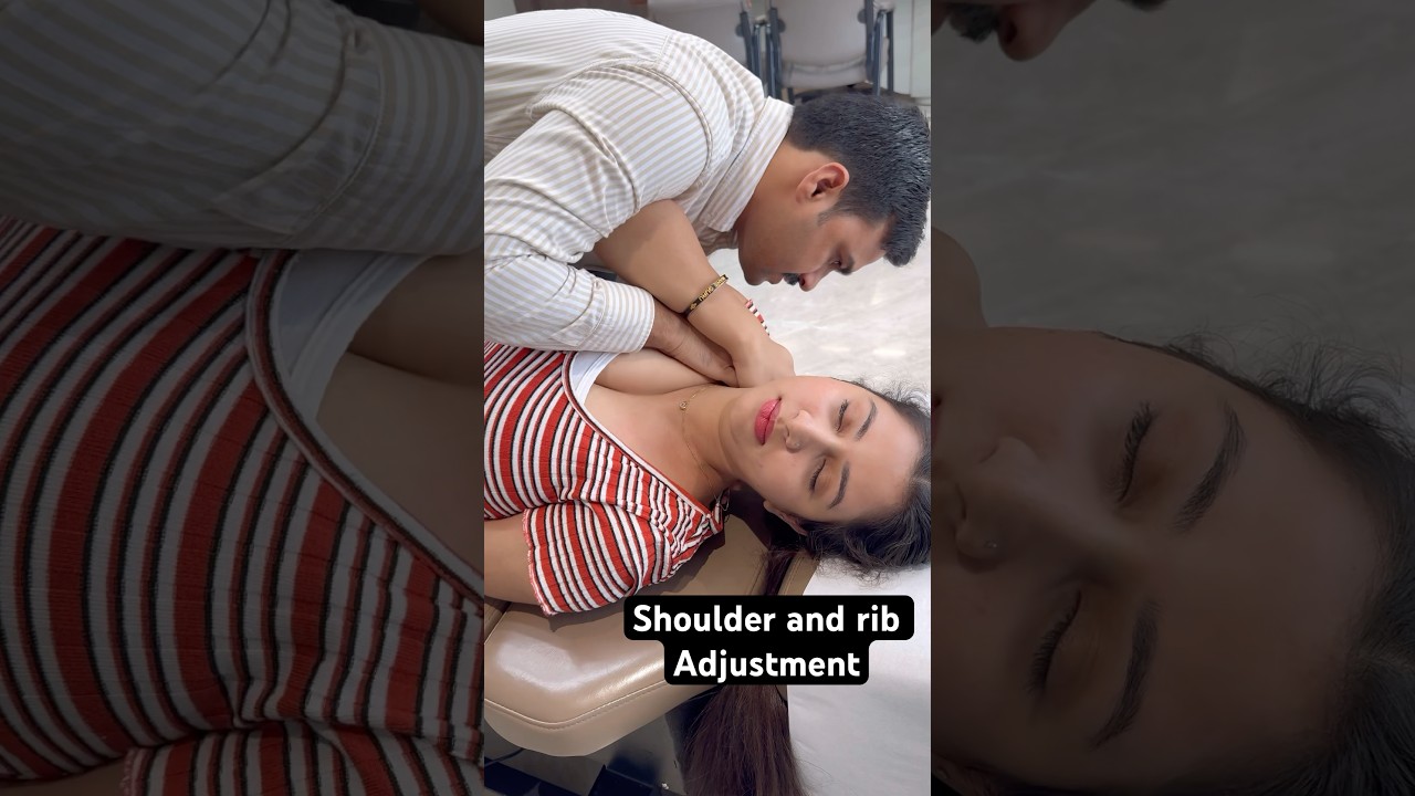 Chiropractic treatment for shoulder pain #feed #shortfeed #trend #feedshort