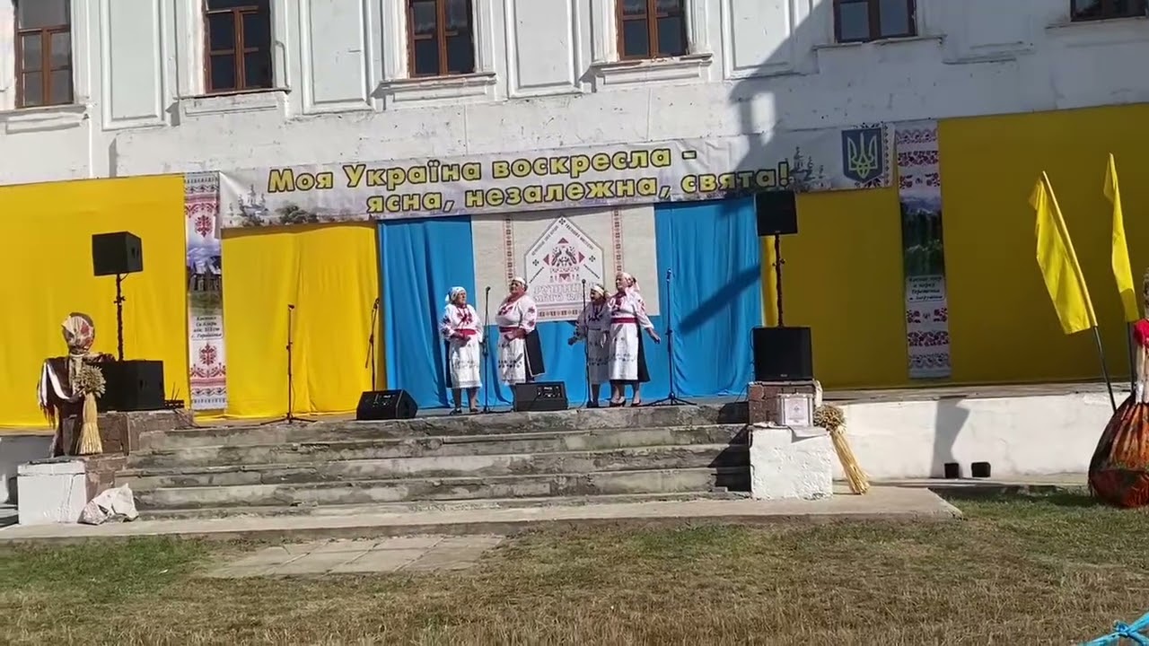 Спала вишенька