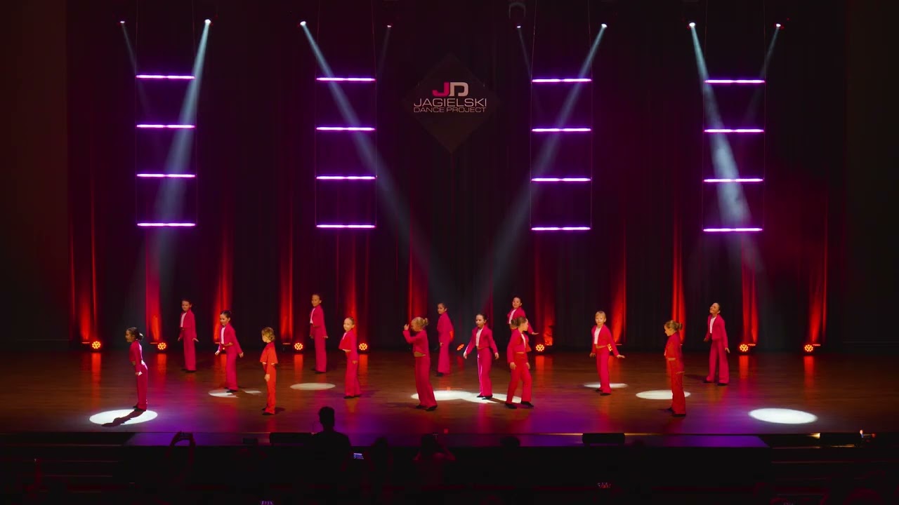 Jazz 6-8 lat formacja turniejowa - J4 - 24. Przegląd Jagielski Dance Project - edited