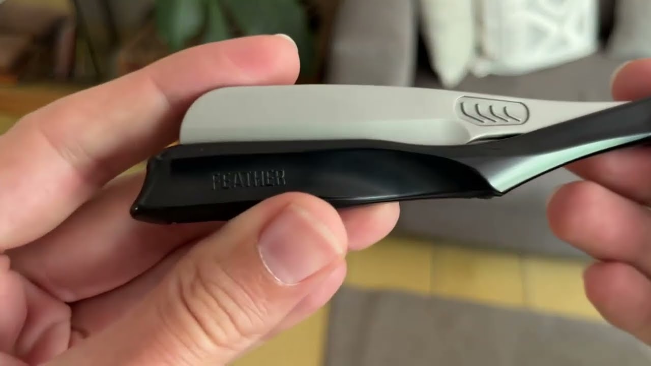 Feather Artist Club Black SS Folding Handle Razor Review