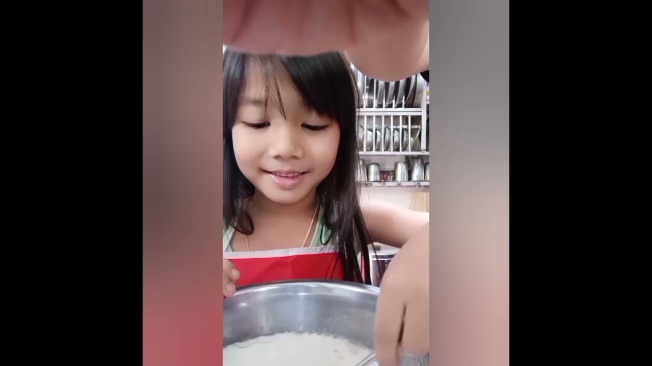 baking banana cake eggless with pot