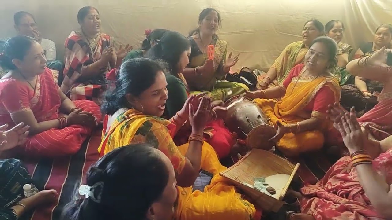 नूरी नूरी अंगना पटोरी कमर में उठे दरदिया धमाकेदार सोहर