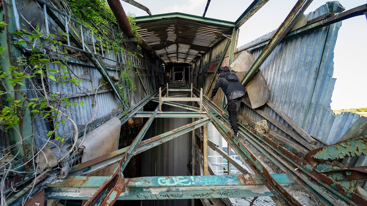 Exploring Abandoned Limestone Factory | Limhamn kalkfabrik