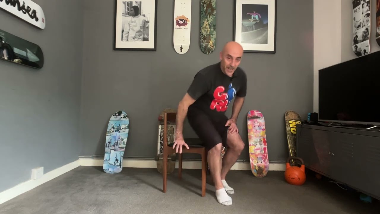 Floating heel split squat