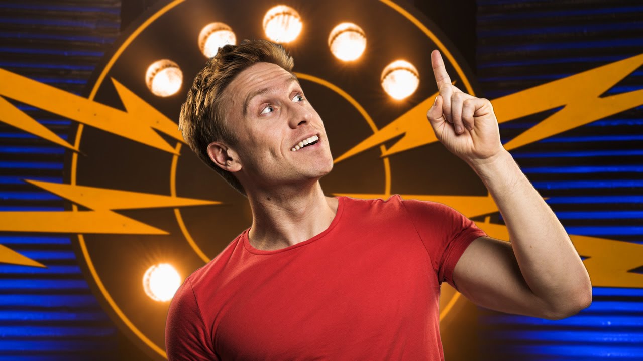 Russell Howard gets slammed by an audience member