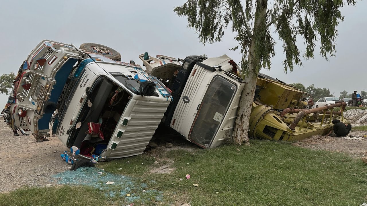 Top 4 Most Dangerous Truck Accidents Caught on Camera | Shocking Road Crash Compilation